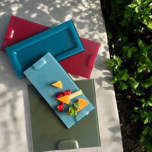 photo de plats à fromage colorés